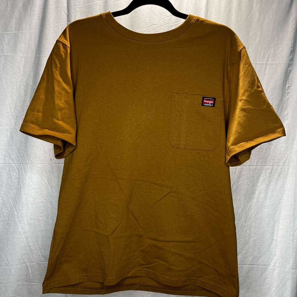 Wrangler Men's Gold Pocket T-Shirt
